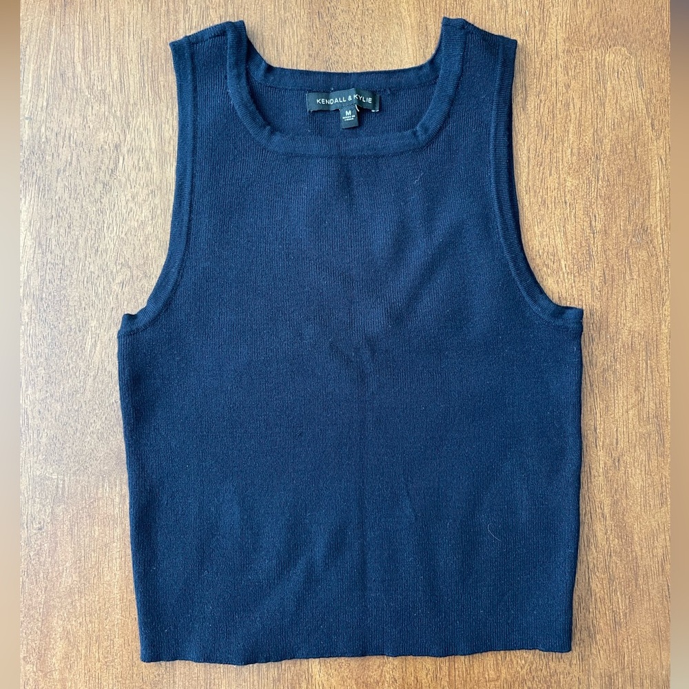Kendall & Kylie Navy Sleeveless Cropped Sweater Knit Tank